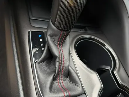 Toyota Camry 2021 года за 13 900 000 тг. в Алматы – фото 32