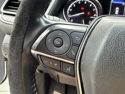 Toyota Camry 2021 года за 13 900 000 тг. в Алматы – фото 34