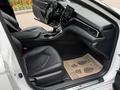 Toyota Camry 2021 года за 13 900 000 тг. в Алматы – фото 43
