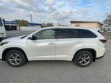 Toyota Highlander 2015 года за 10 300 000 тг. в Жанаозен – фото 3