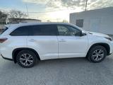 Toyota Highlander 2015 года за 10 300 000 тг. в Жанаозен – фото 4