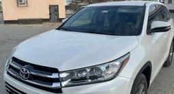 Toyota Highlander 2015 годаүшін10 300 000 тг. в Жанаозен – фото 2