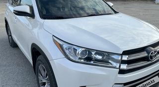 Toyota Highlander 2015 года за 10 300 000 тг. в Жанаозен
