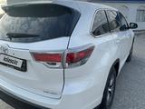 Toyota Highlander 2015 года за 10 300 000 тг. в Жанаозен – фото 5