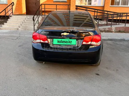 Chevrolet Cruze 2010 года за 3 000 000 тг. в Павлодар – фото 2