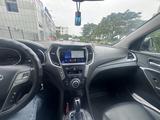 Hyundai Santa Fe 2016 годаүшін10 000 000 тг. в Актау – фото 5