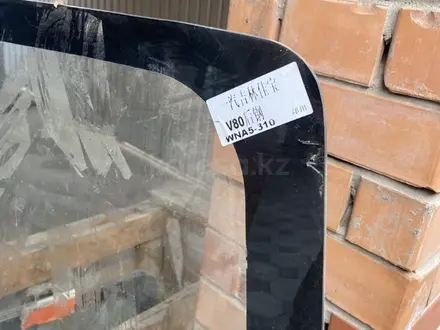 СТЕКЛО КРЫШКИ БАГАЖНИКА FAW V80 6420 V70 6390 6350 6371 1010 за 35 000 тг. в Алматы – фото 2