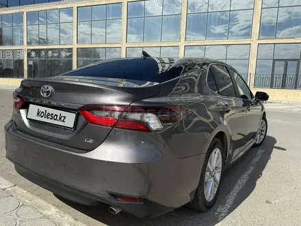 Toyota Camry 2021 года за 12 000 000 тг. в Актау – фото 6