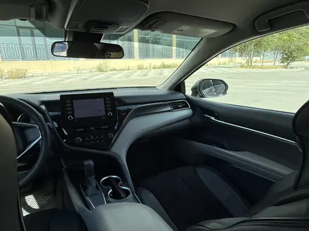 Toyota Camry 2021 года за 12 000 000 тг. в Актау – фото 8