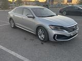 Volkswagen Passat 2020 года за 9 500 000 тг. в Караганда – фото 2