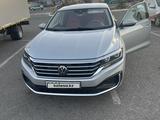 Volkswagen Passat 2020 года за 9 500 000 тг. в Караганда