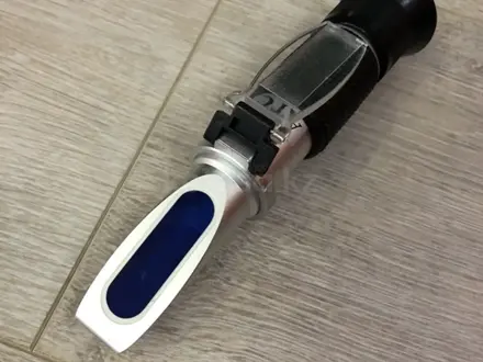 Рефрактометр измеритель электролита антифриза незамерзайки мочевины за 9 000 тг. в Караганда – фото 2