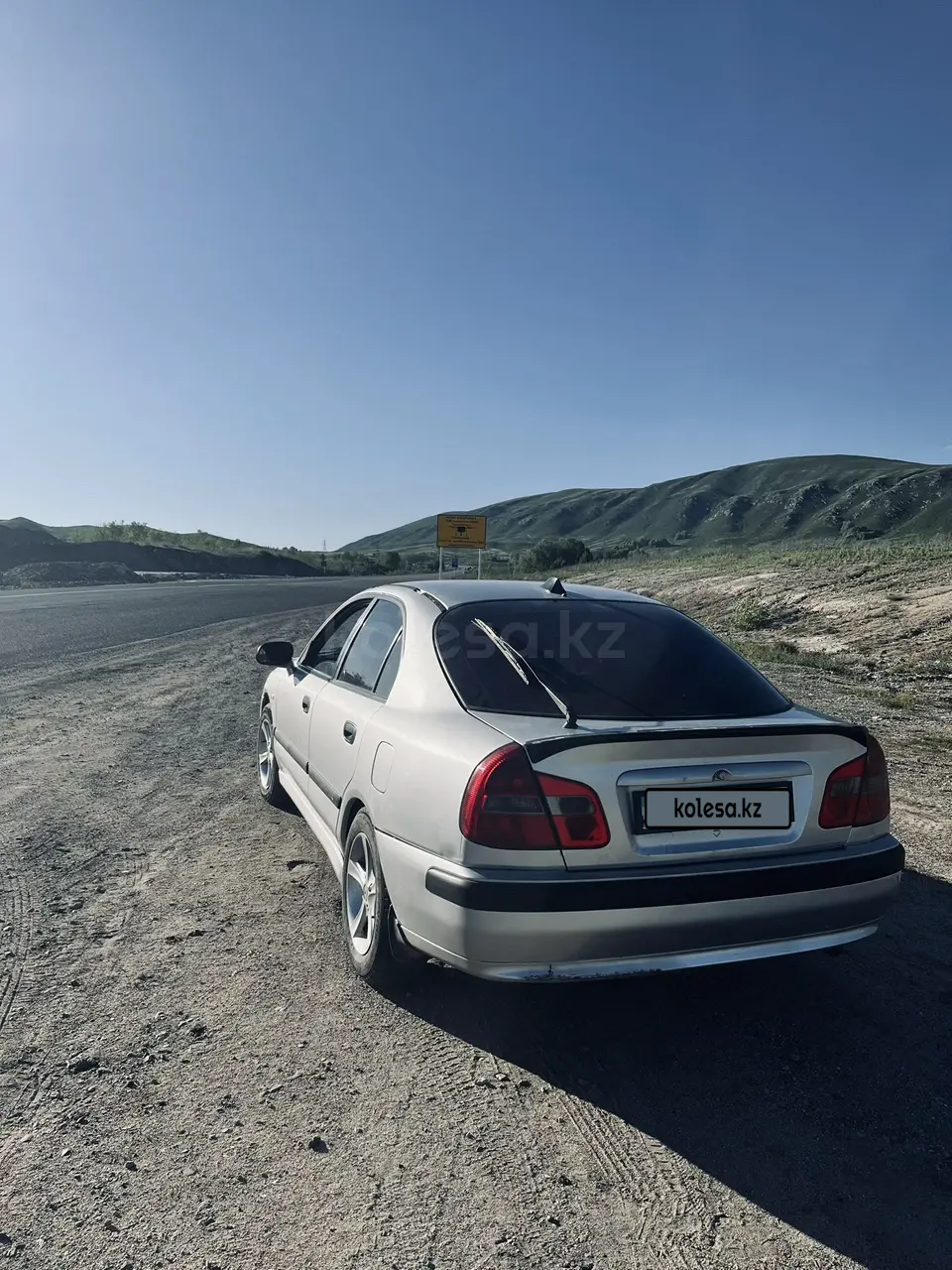 Mitsubishi Carisma, 2002