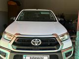 Toyota Hilux 2022 годаfor18 500 000 тг. в Актобе – фото 2