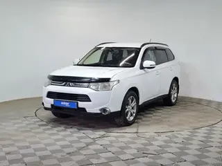 Mitsubishi Outlander, 2012