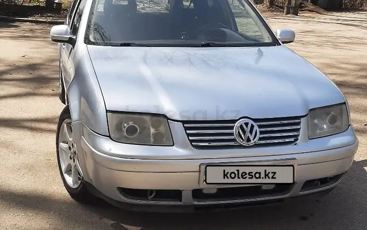 Volkswagen Golf 2001 годаүшін2 400 000 тг. в Алматы
