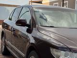 Skoda Superb 2014 года за 5 000 000 тг. в Атырау – фото 4