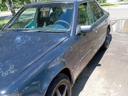 Mercedes-Benz E 230 1992 года за 1 500 000 тг. в Астана – фото 3