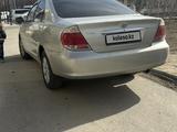 Toyota Camry 2005 года за 4 500 000 тг. в Атырау – фото 3