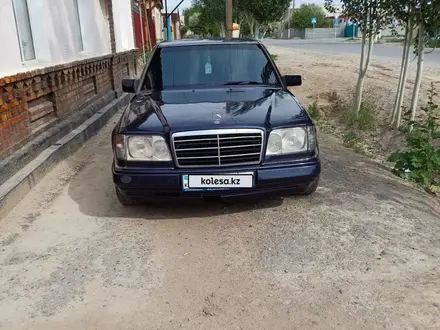 Mercedes-Benz E 220 1994 года за 1 900 000 тг. в Кызылорда