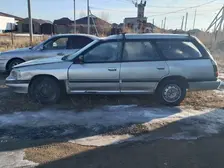 Subaru Legacy, 1990