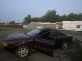 Audi 80