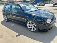 Volkswagen Golf 1999 года за 2 500 000 тг. в Атырау