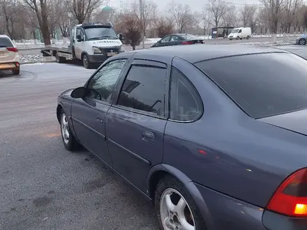 Opel Vectra 1996 года за 1 600 000 тг. в Караганда – фото 4