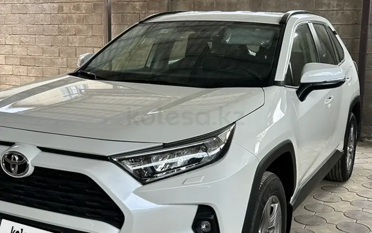 Toyota RAV4 2022 года за 18 000 000 тг. в Тараз