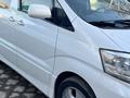 Toyota Alphard 2007 годаfor11 000 000 тг. в Актобе – фото 3