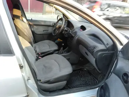 Peugeot 206 2007 года за 1 200 000 тг. в Алматы – фото 2