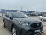 Toyota Highlander 2023 годаfor30 000 000 тг. в Актау