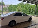 Toyota Camry 2015 годаүшін11 500 000 тг. в Сарыагаш – фото 4