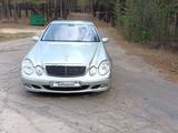 Mercedes-Benz E 320 2003 годаfor5 500 000 тг. в Астана