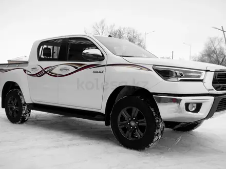 Toyota Hilux 2022 года за 21 500 000 тг. в Актобе – фото 7