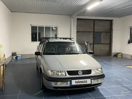 Volkswagen Passat 1994 года за 2 400 000 тг. в Кызылорда – фото 6