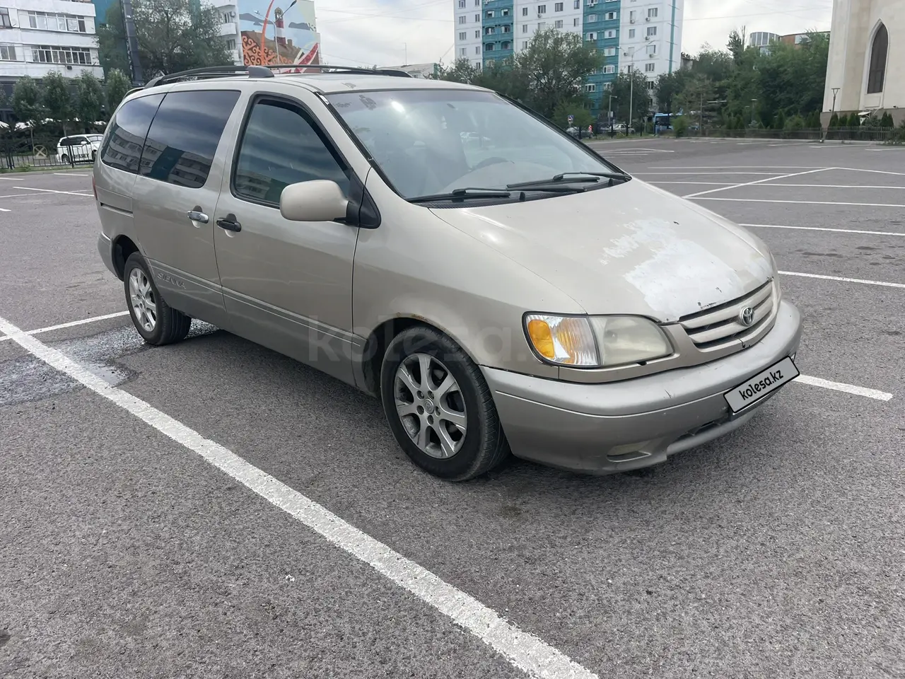 Toyota Sienna, 2001