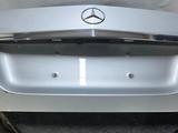 TitanAuto Mercedes E class W212 крышка багажника за 100 000 тг. в Астана