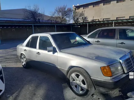 Mercedes-Benz E 200 1991 года за 1 200 000 тг. в Кентау – фото 3