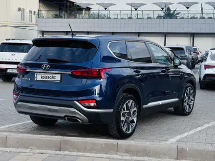 Hyundai Santa Fe 2019 года за 9 500 000 тг. в Алматы – фото 4