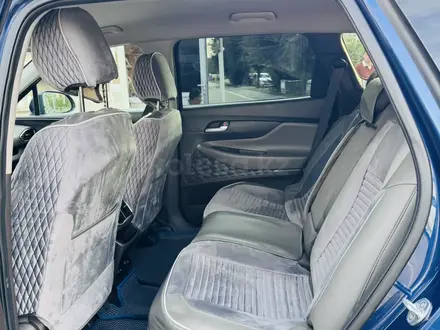 Hyundai Santa Fe 2019 года за 9 500 000 тг. в Алматы – фото 8
