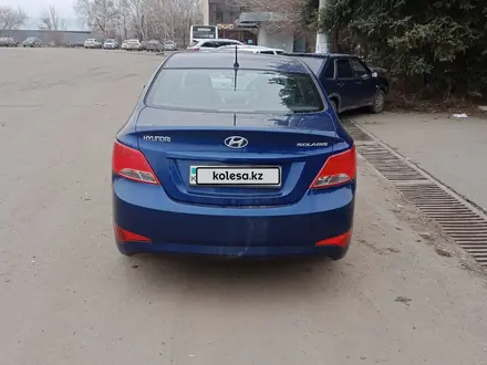 Hyundai Solaris 2015 года за 4 500 000 тг. в Петропавловск – фото 3