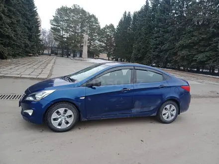 Hyundai Solaris 2015 года за 4 500 000 тг. в Петропавловск – фото 4