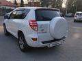 Toyota RAV4 2011 года за 9 600 000 тг. в Алматы – фото 17