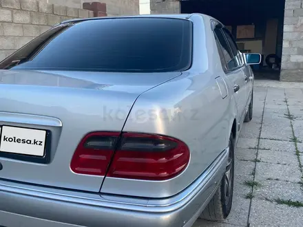 Mercedes-Benz E 320 1998 года за 3 700 000 тг. в Талдыкорган – фото 7