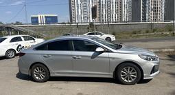Hyundai Sonata 2019 года за 8 147 877 тг. в Алматы – фото 2