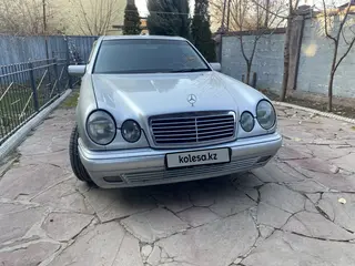 Mercedes-Benz E 280