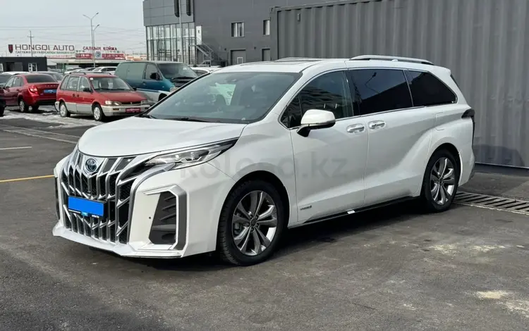 Toyota Sienna 2023 года за 27 000 000 тг. в Алматы