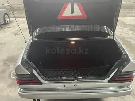 Mercedes-Benz E 280 1995 года за 4 000 000 тг. в Туркестан – фото 10