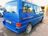 Volkswagen Caravelle 1993 года за 3 600 000 тг. в Астана – фото 3